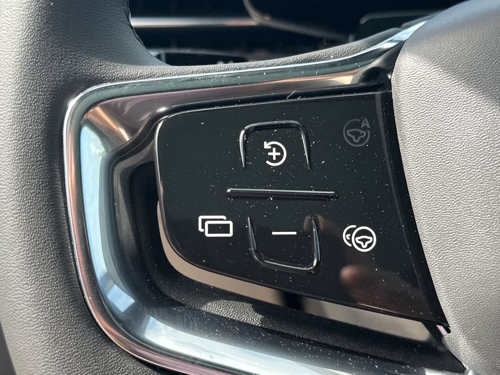 New 2026 Volvo EX90 Plus RWD image 23