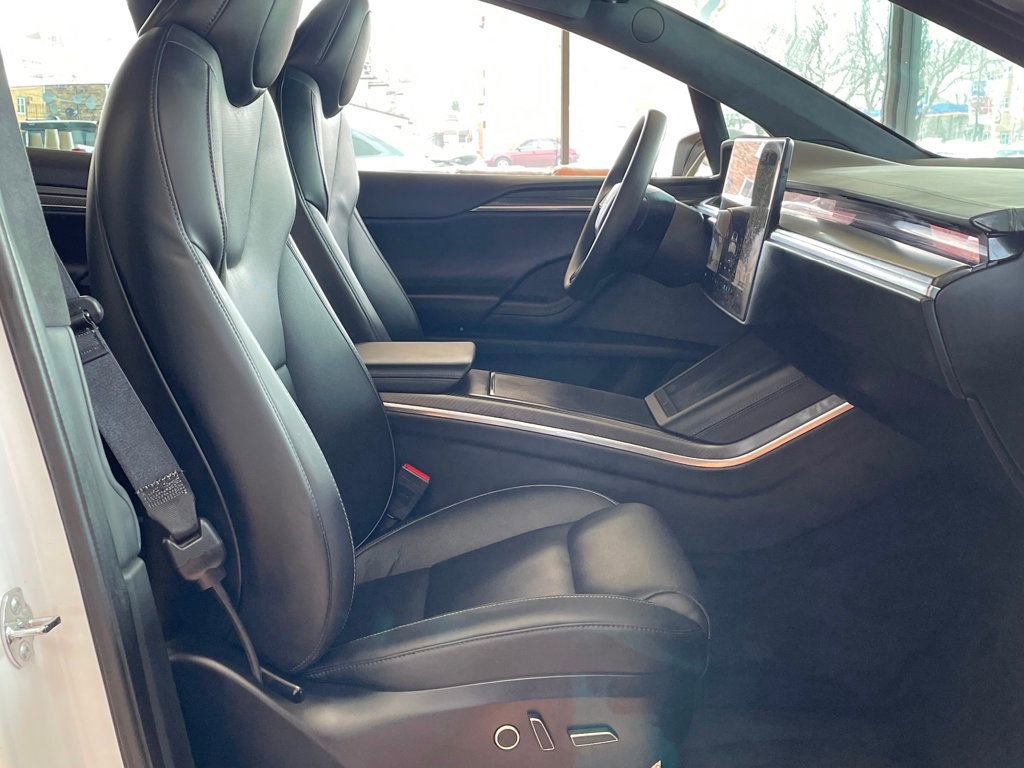 Used 2022 Tesla Model X Plaid image 27