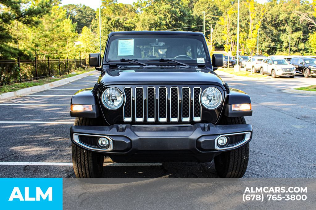 Used 2022 Jeep Wrangler Unlimited Sahara AWD/4WD image 9