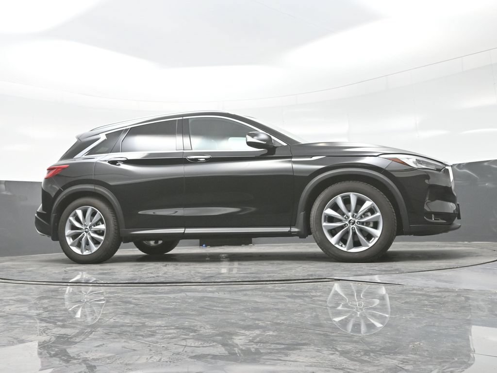 Used 2019 INFINITI QX50 Luxe w/ Navigation Package AWD/4WD image 33
