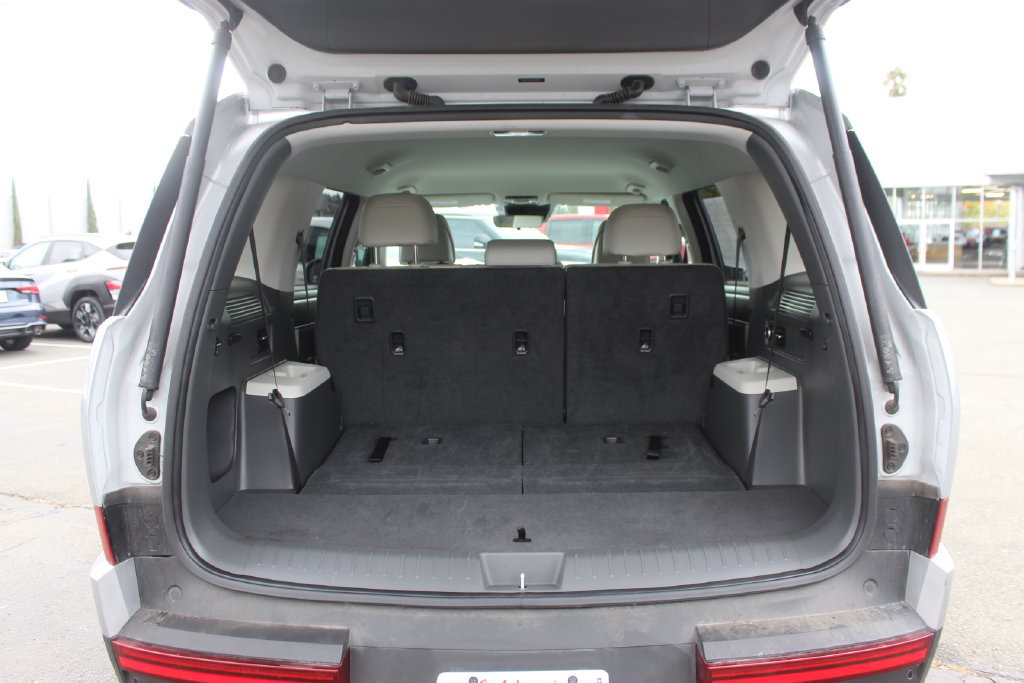 Used 2025 Hyundai Santa Fe SEL AWD/4WD image 10