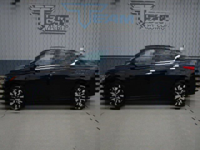 Used 2022 Nissan Altima 2.5 SV w/ SV Premium Package image 4