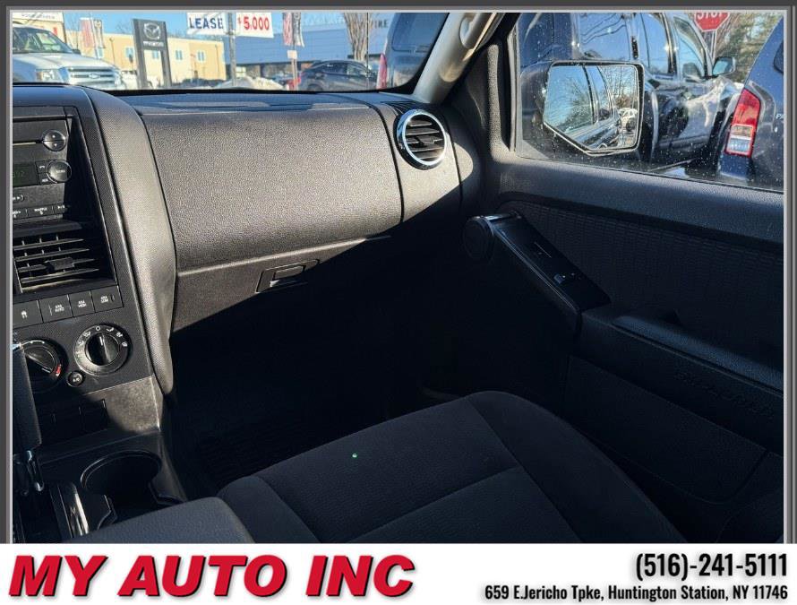 Used 2010 Ford Explorer Sport Trac XLT image 14