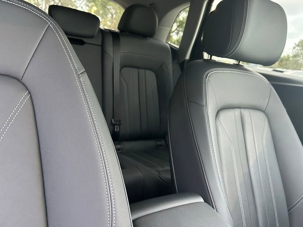 Used 2023 Audi Q5 2.0T Premium w/ Convenience Package image 38