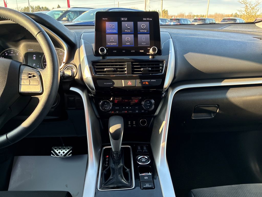 Used 2023 Mitsubishi Eclipse Cross SE image 24