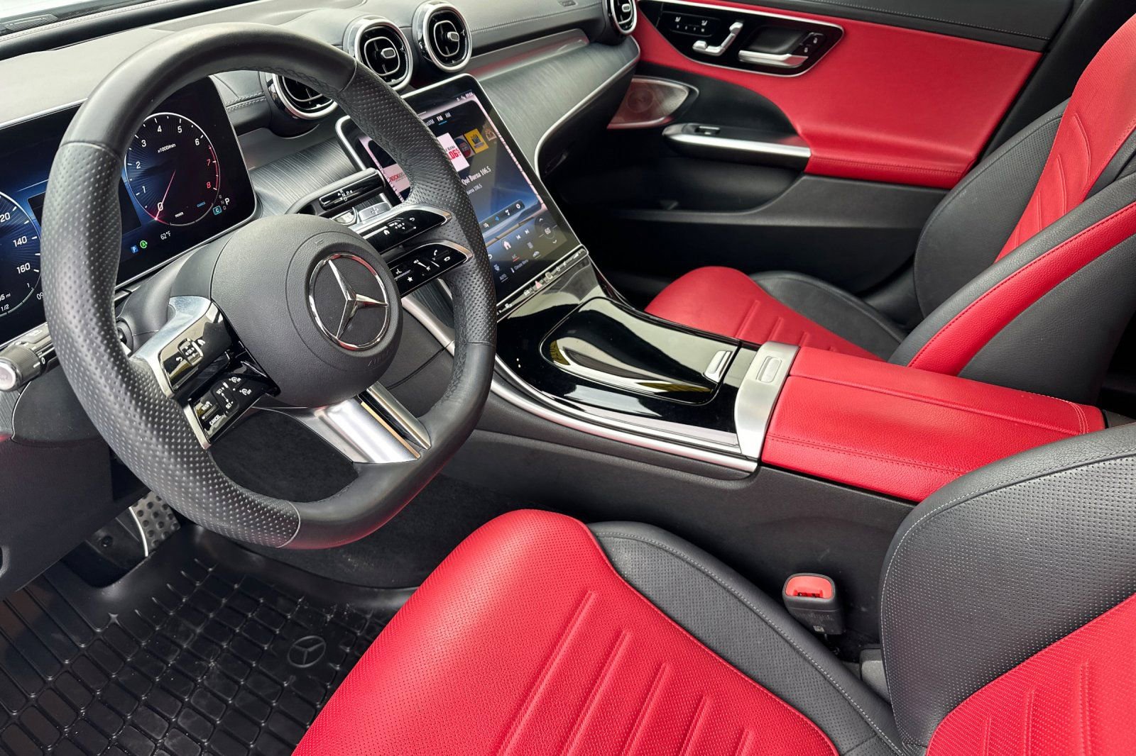 Used 2024 Mercedes-Benz C 300 4MATIC Sedan image 9