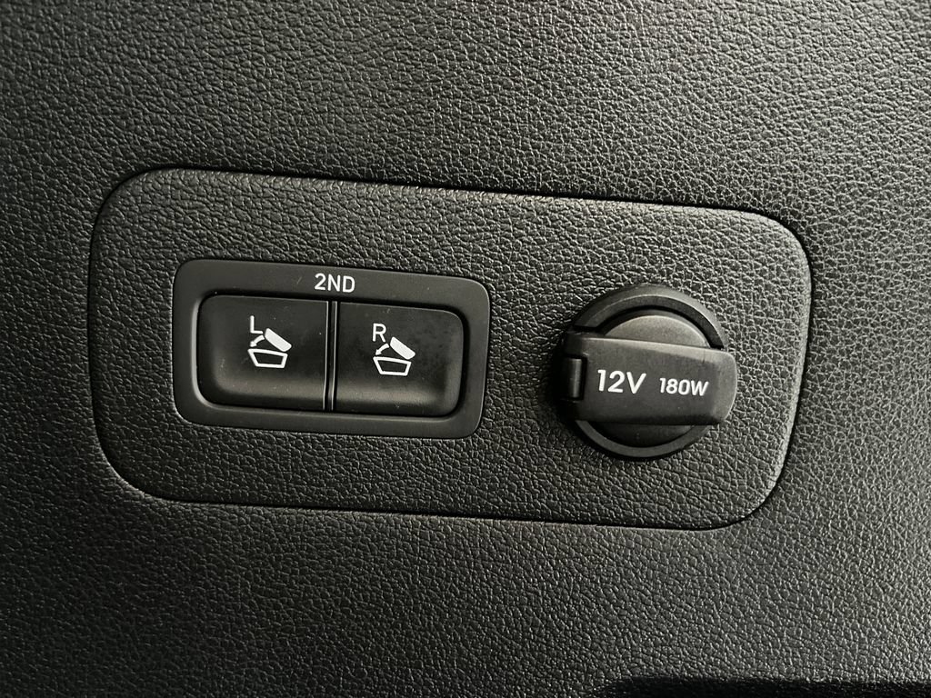 Used 2019 Hyundai Santa Fe AWD image 35