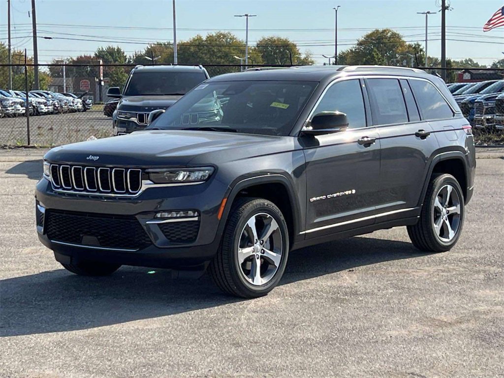 New 2025 Jeep Grand Cherokee Limited image 6