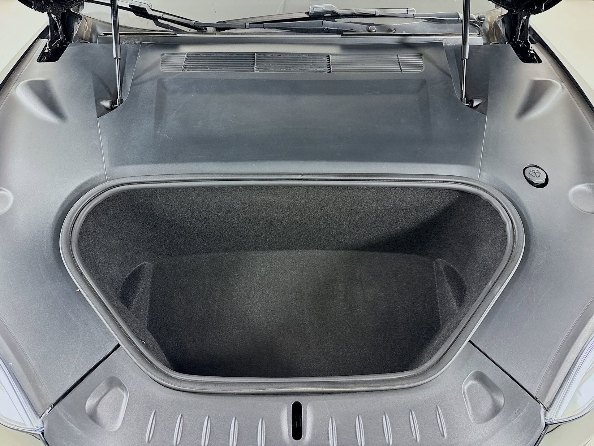 Used 2021 Tesla Model S Plaid image 30