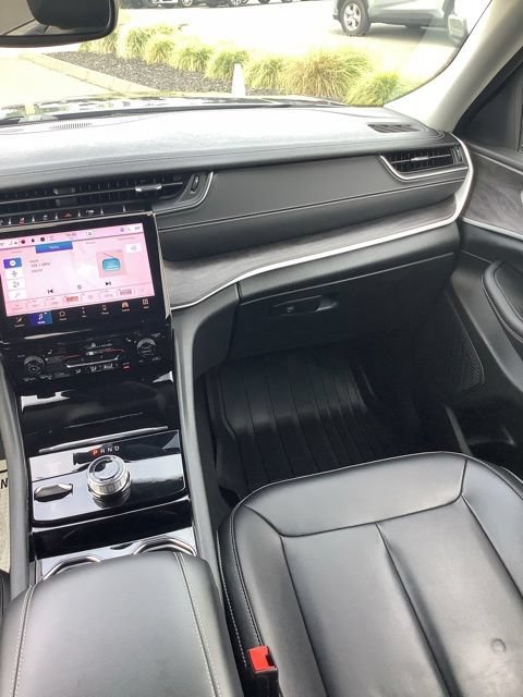 Certified 2023 Jeep Grand Cherokee L Limited AWD/4WD image 20