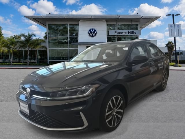 New 2025 Volkswagen Jetta SE FWD image 3