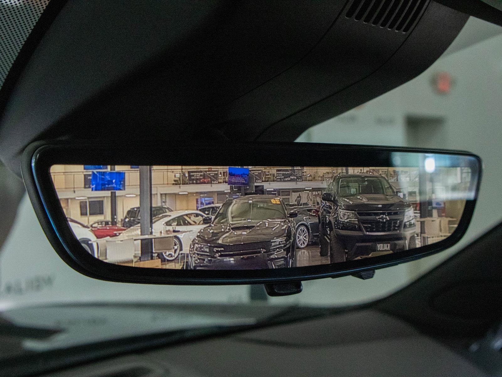 Used 2023 GMC Yukon Denali w/ Denali Reserve Package image 13