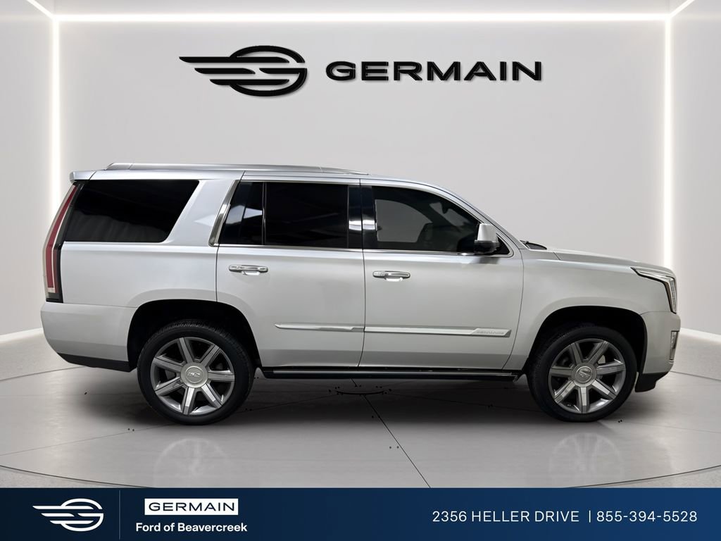Used 2016 Cadillac Escalade Premium RWD image 8