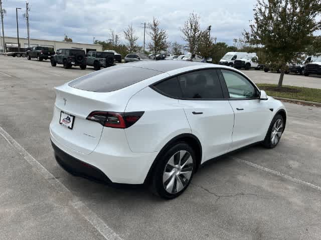 Used 2021 Tesla Model Y Long Range AWD/4WD image 8