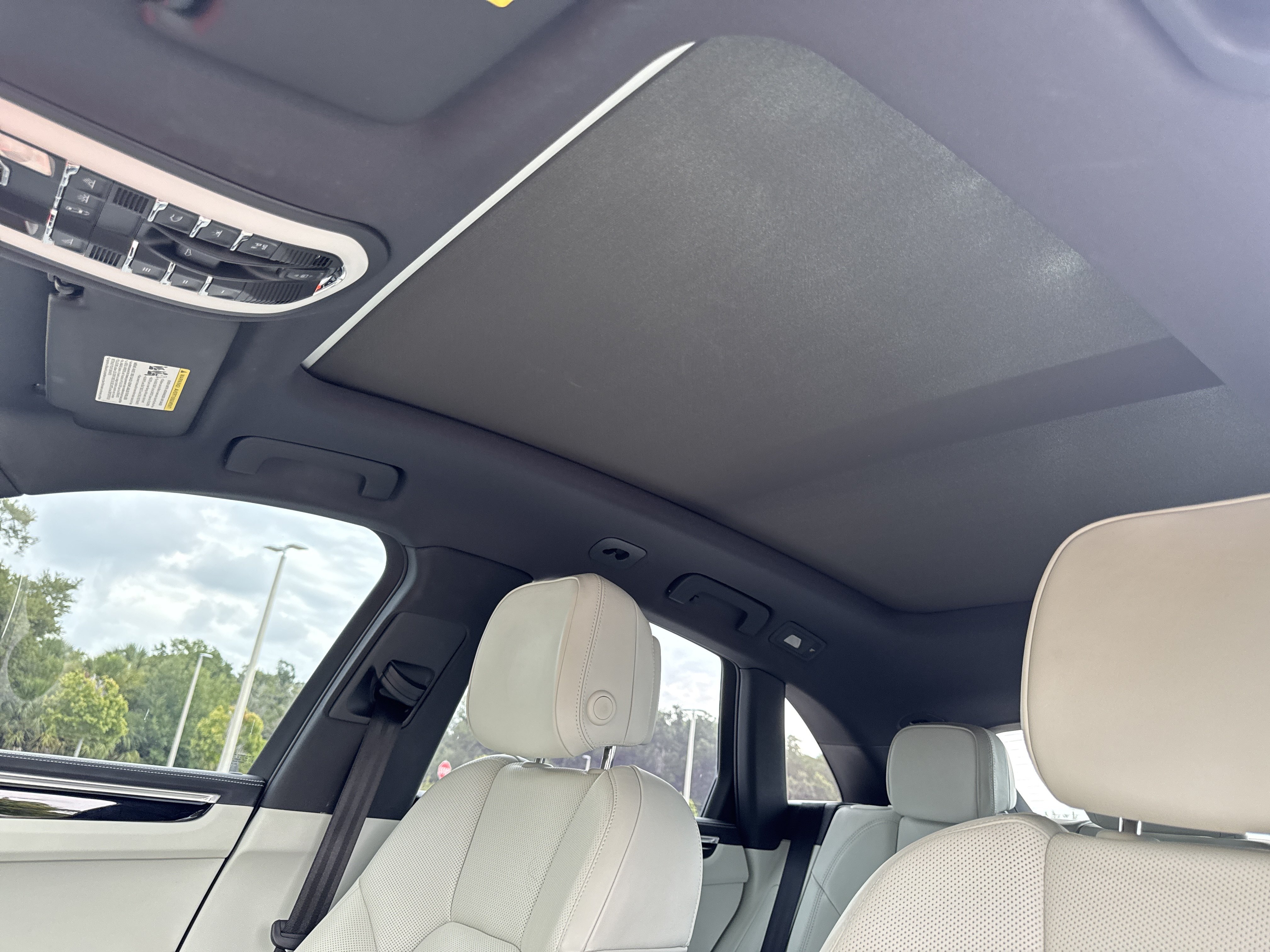 Used 2023 Porsche Macan S AWD/4WD image 22