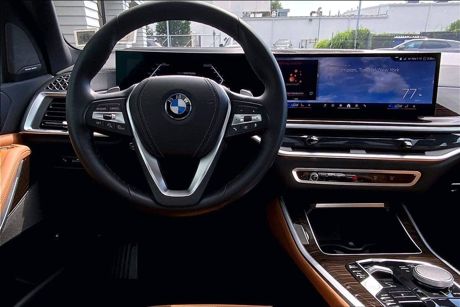 Used 2024 BMW X5 xDrive50e w/ Premium Package AWD/4WD image 13