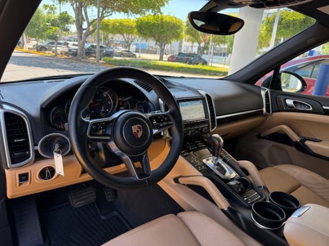Used 2015 Porsche Cayenne Diesel image 11