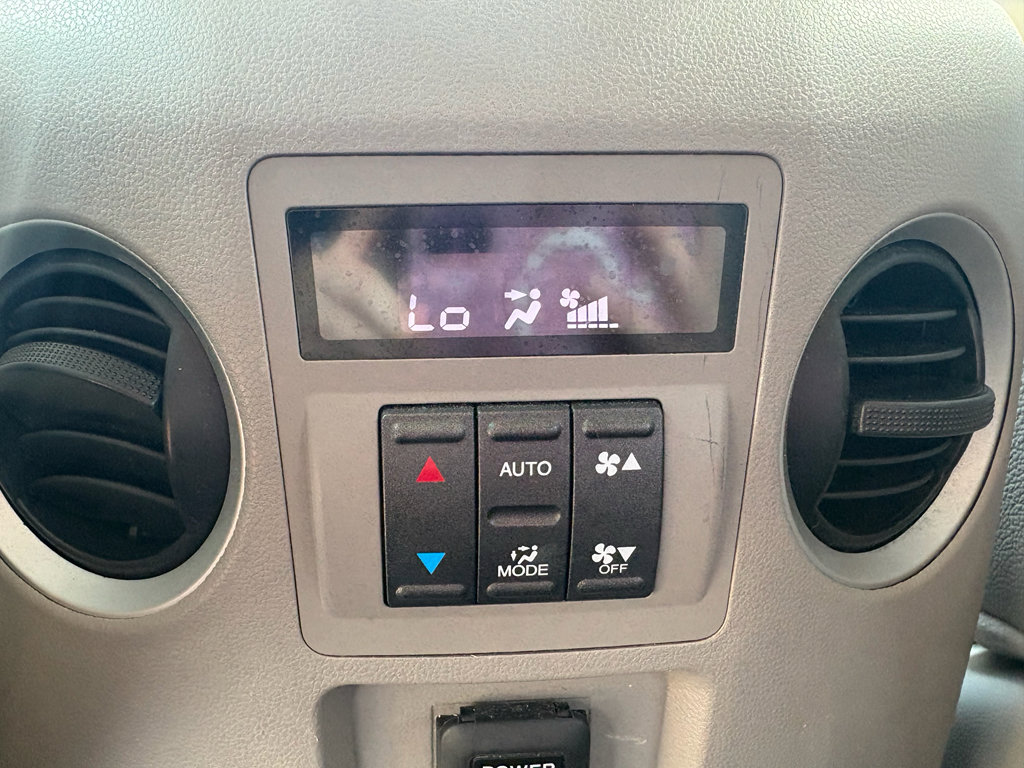 Used 2012 Honda Pilot Touring image 24