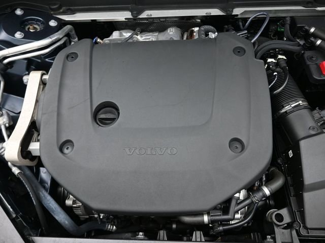 Used 2023 Volvo XC60 B6 Ultimate w/ Protection Package Premier image 37