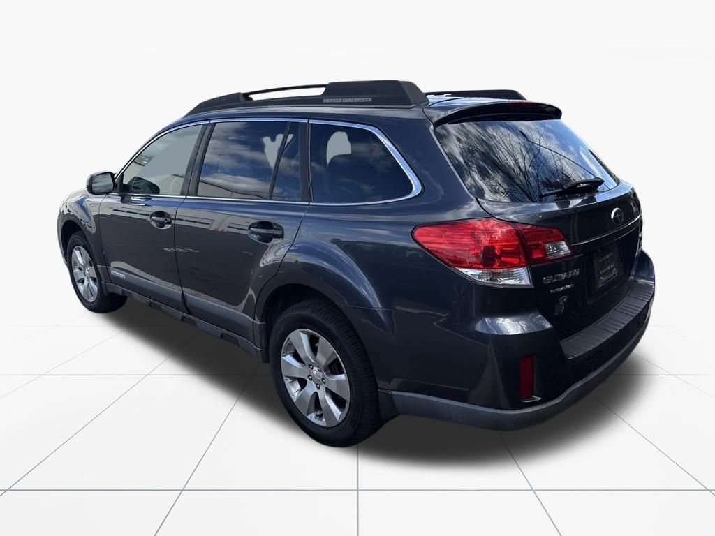 Used 2011 Subaru Outback 2.5i Premium w/ All-Weather Pkg image 6