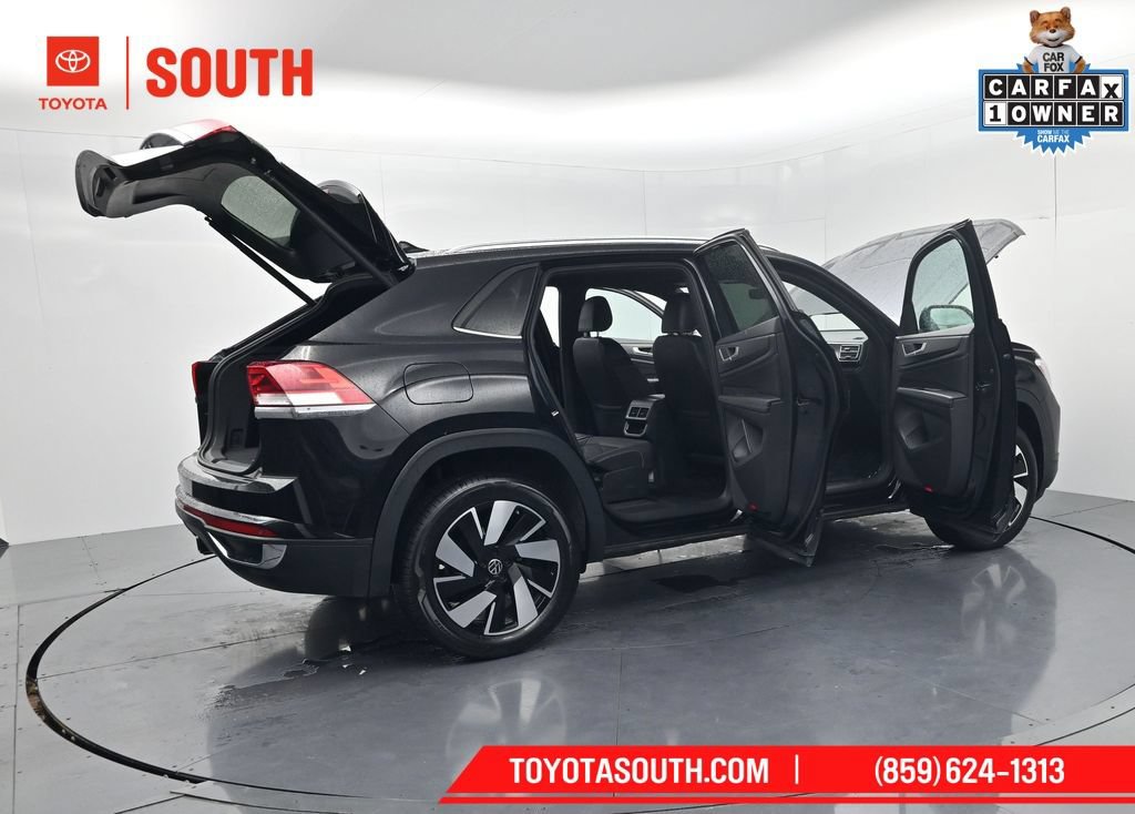 Used 2024 Volkswagen Atlas Cross Sport SE FWD image 62
