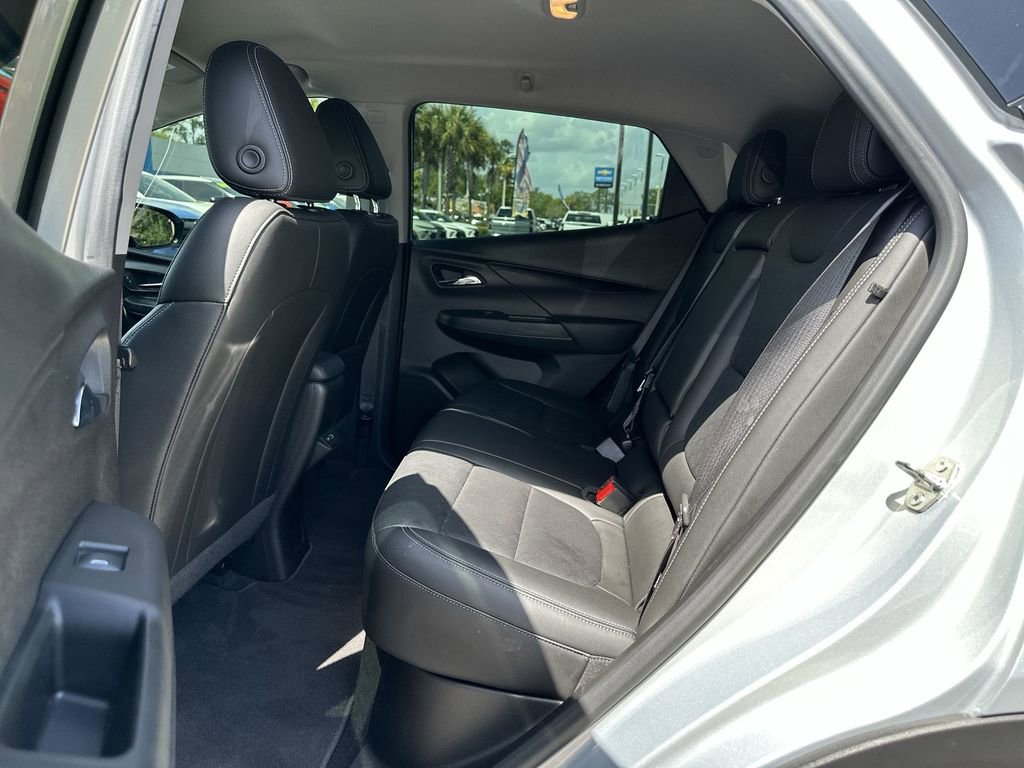 Used 2022 Chevrolet Bolt LT w/ Infotainment Package FWD image 26
