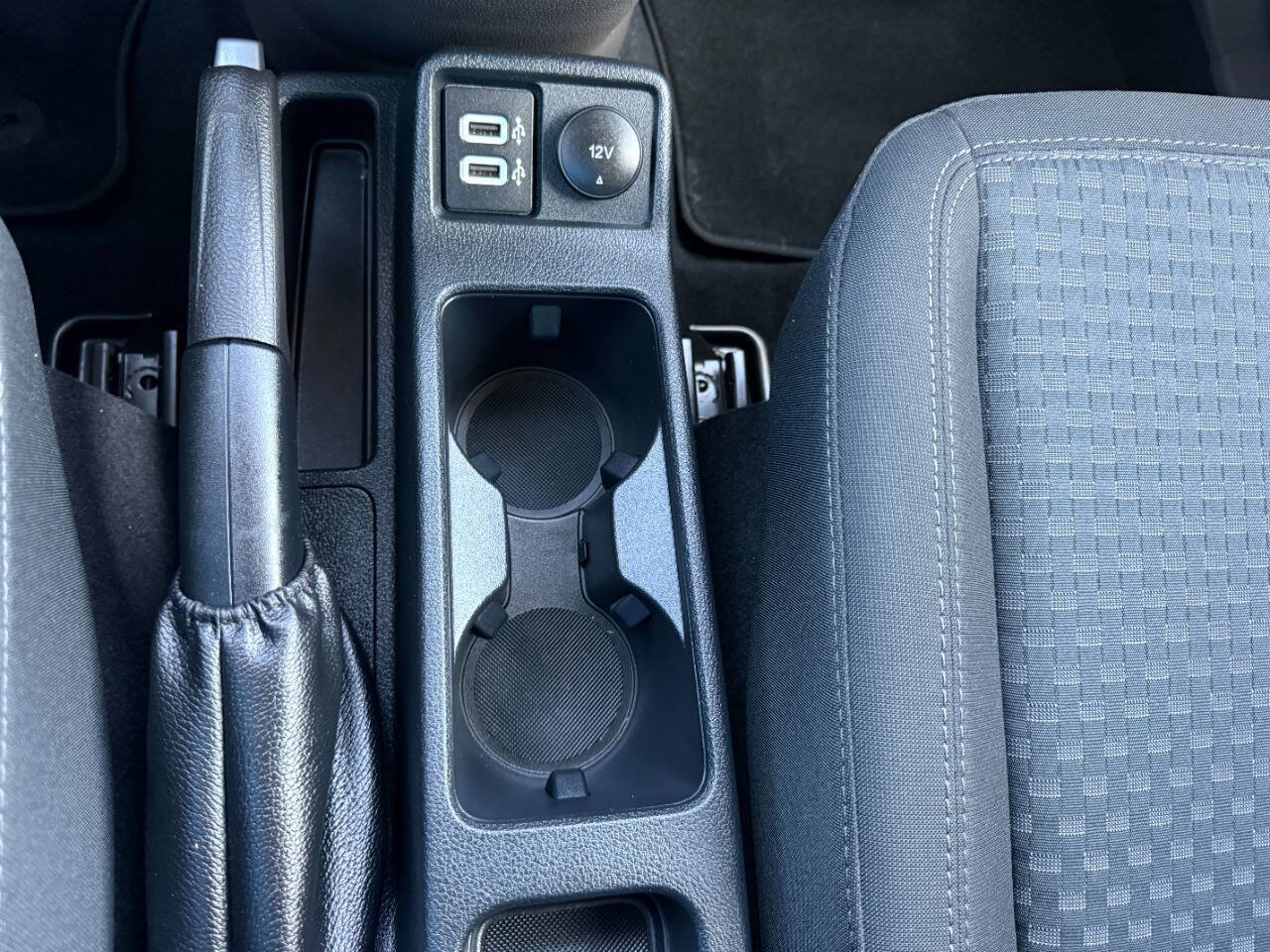 Used 2021 Ford Transit Connect XLT image 42