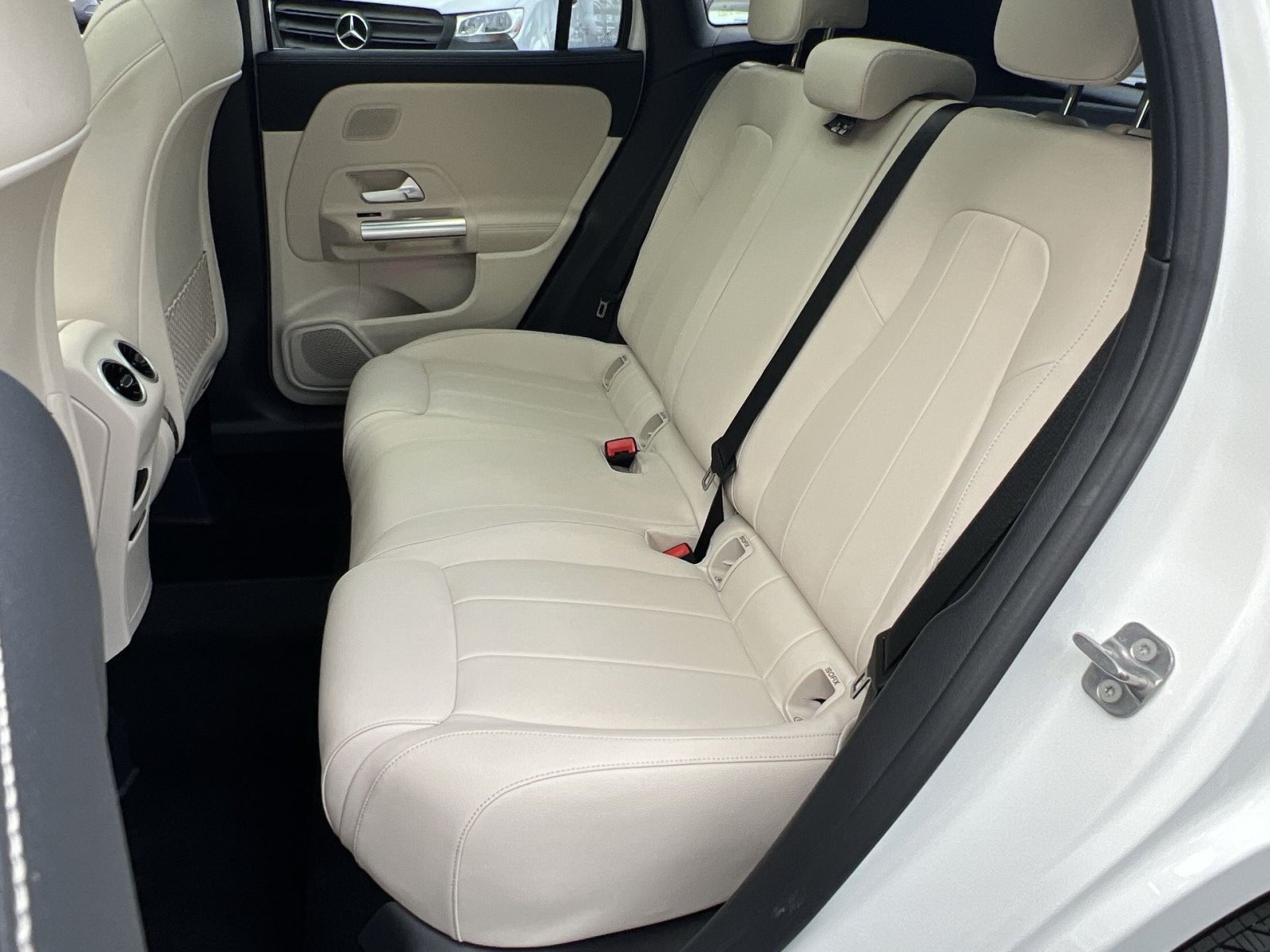 Certified 2026 Mercedes-Benz GLA 250 4MATIC image 30