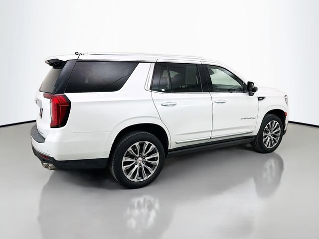 Used 2021 GMC Yukon Denali w/ Denali Premium Package image 8