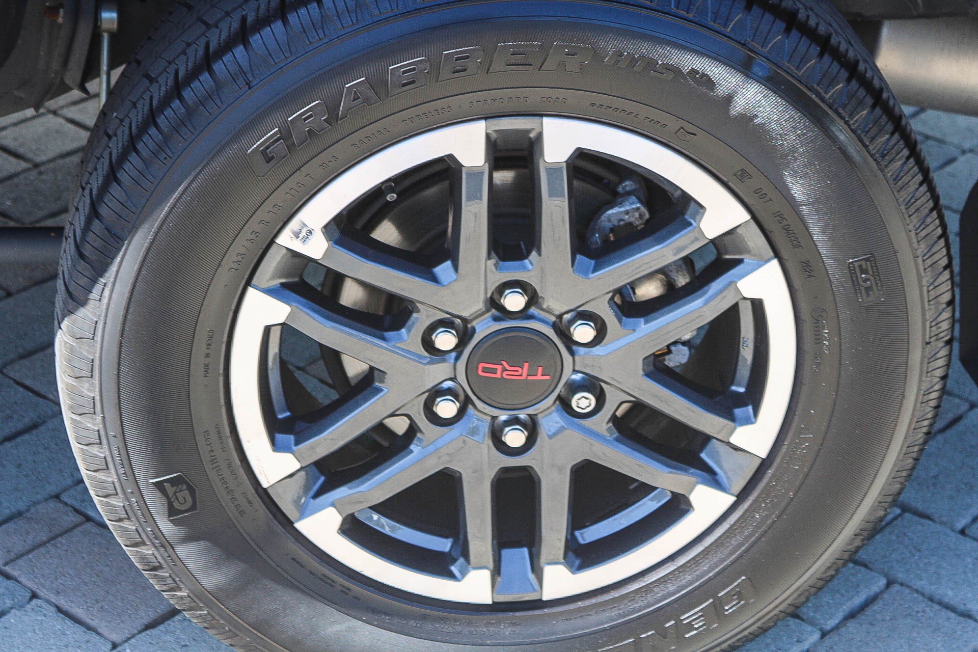 Certified 2024 Toyota Tacoma TRD Sport RWD image 12