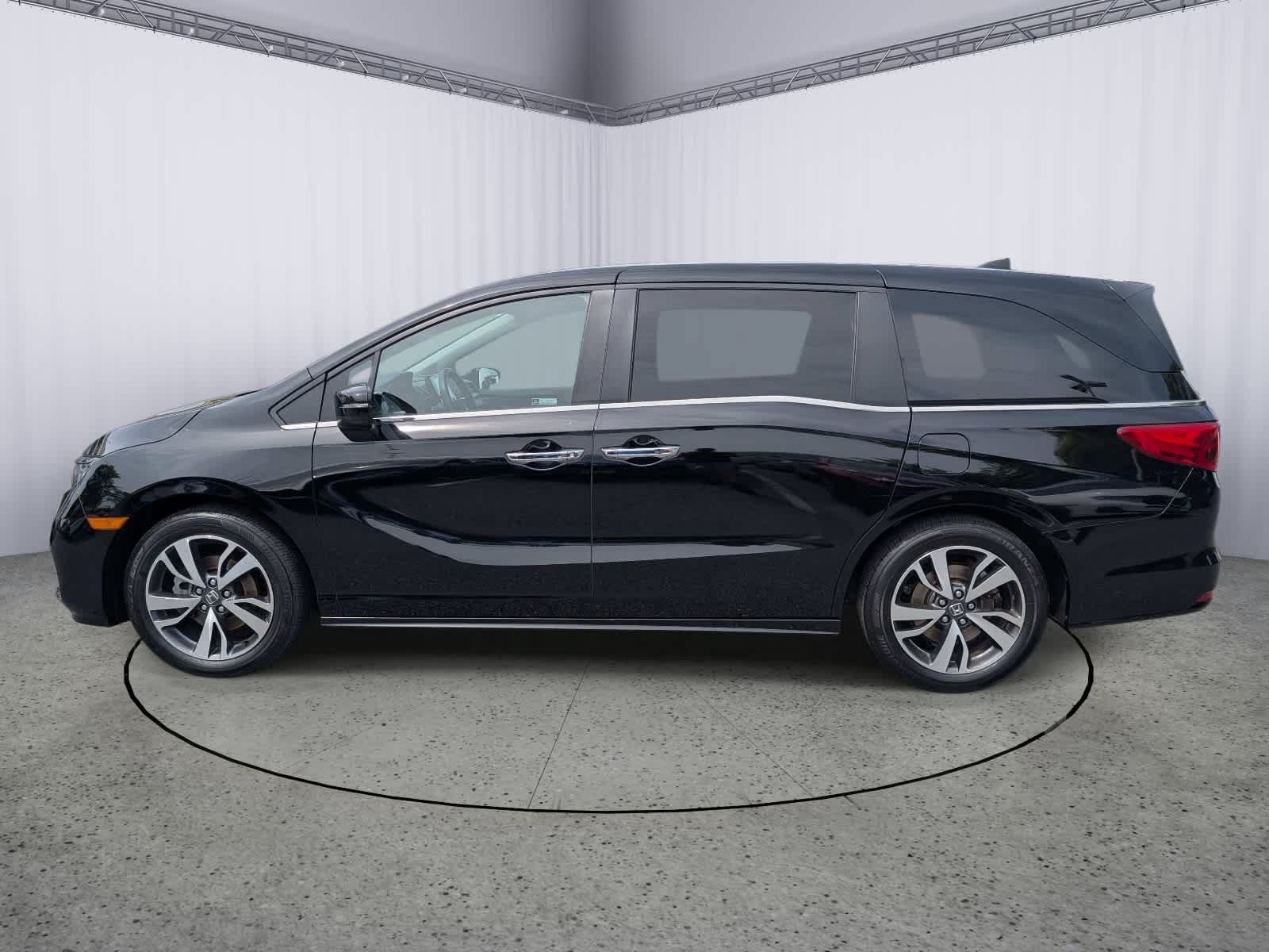 Used 2023 Honda Odyssey Touring image 5