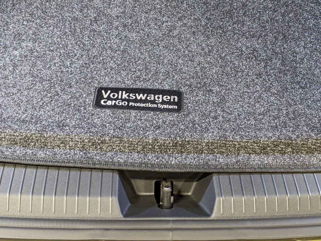 New 2026 Volkswagen Tiguan SE R-Line AWD/4WD image 28