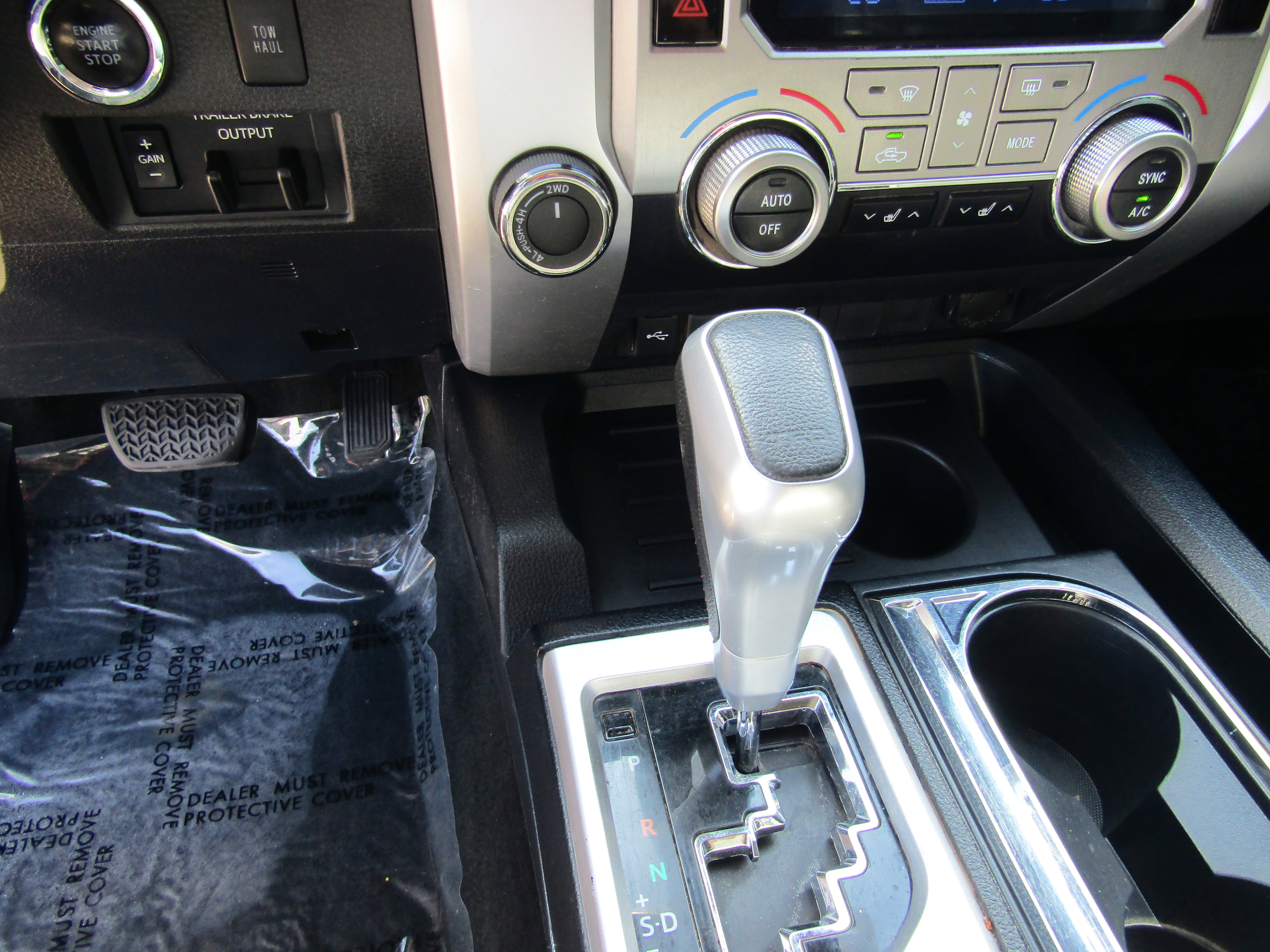 Used 2020 Toyota Tundra Limited image 19
