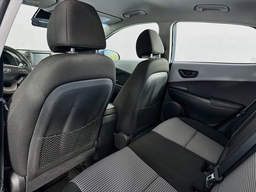 Used 2019 Hyundai Kona SE FWD image 32