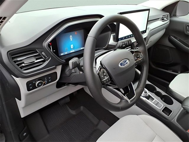 New 2026 Ford Escape SE image 17