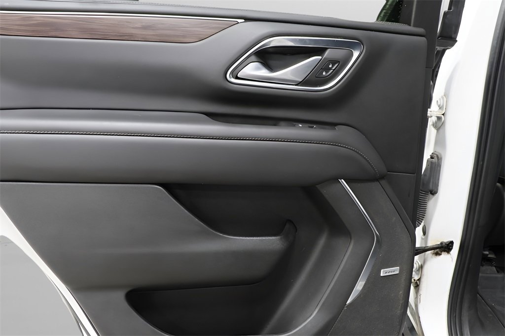 Used 2022 Chevrolet Tahoe LT w/ Luxury Package image 25