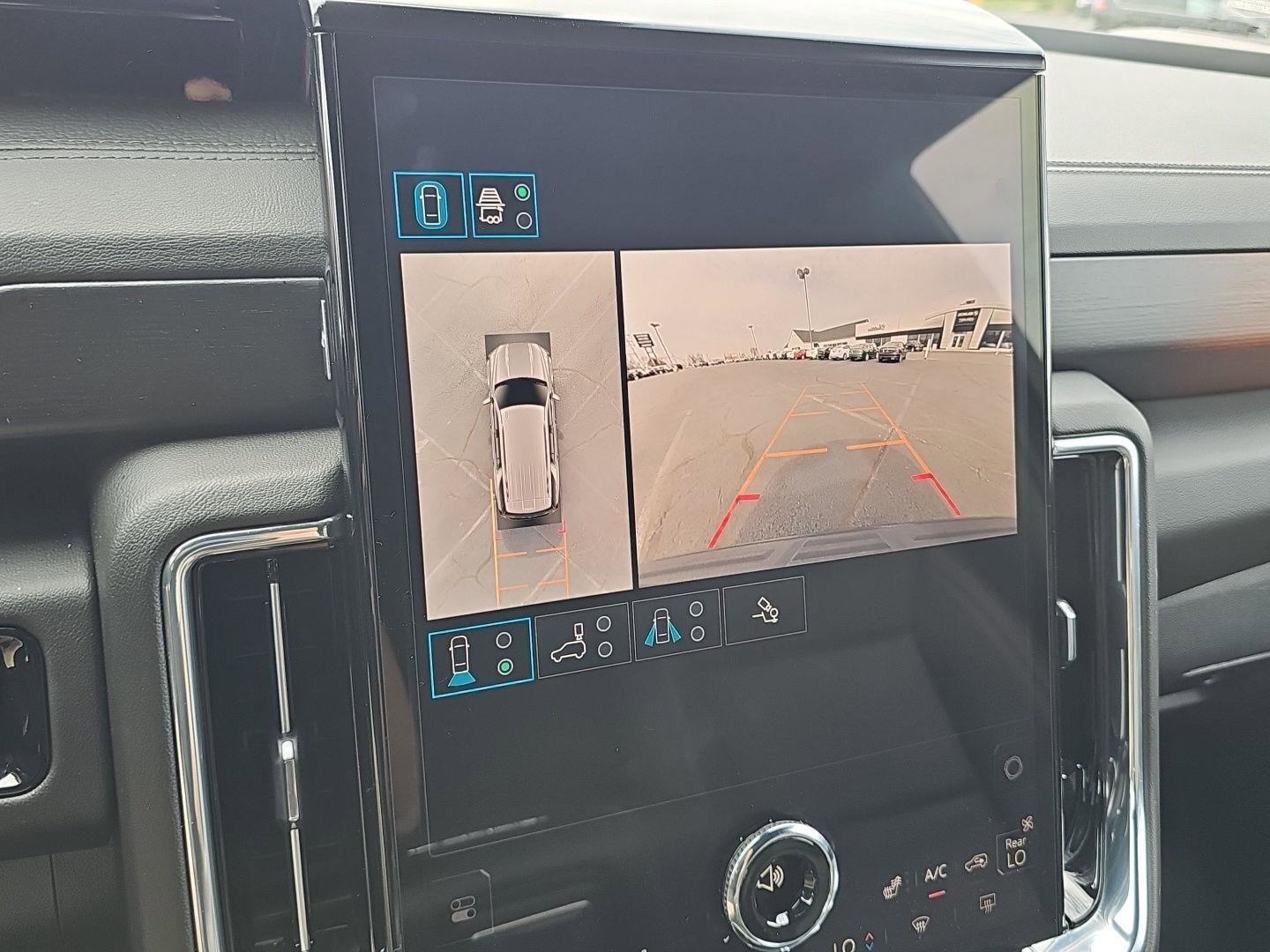 Used 2025 GMC Yukon Denali image 18