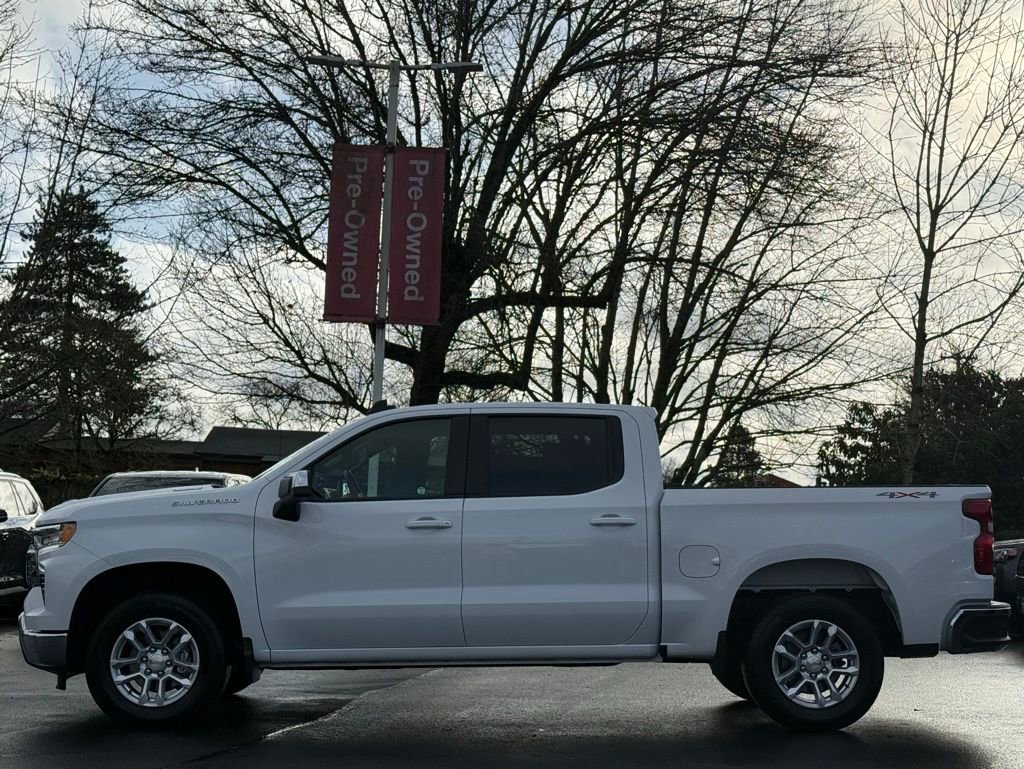 Used 2024 Chevrolet Silverado 1500 LT image 2