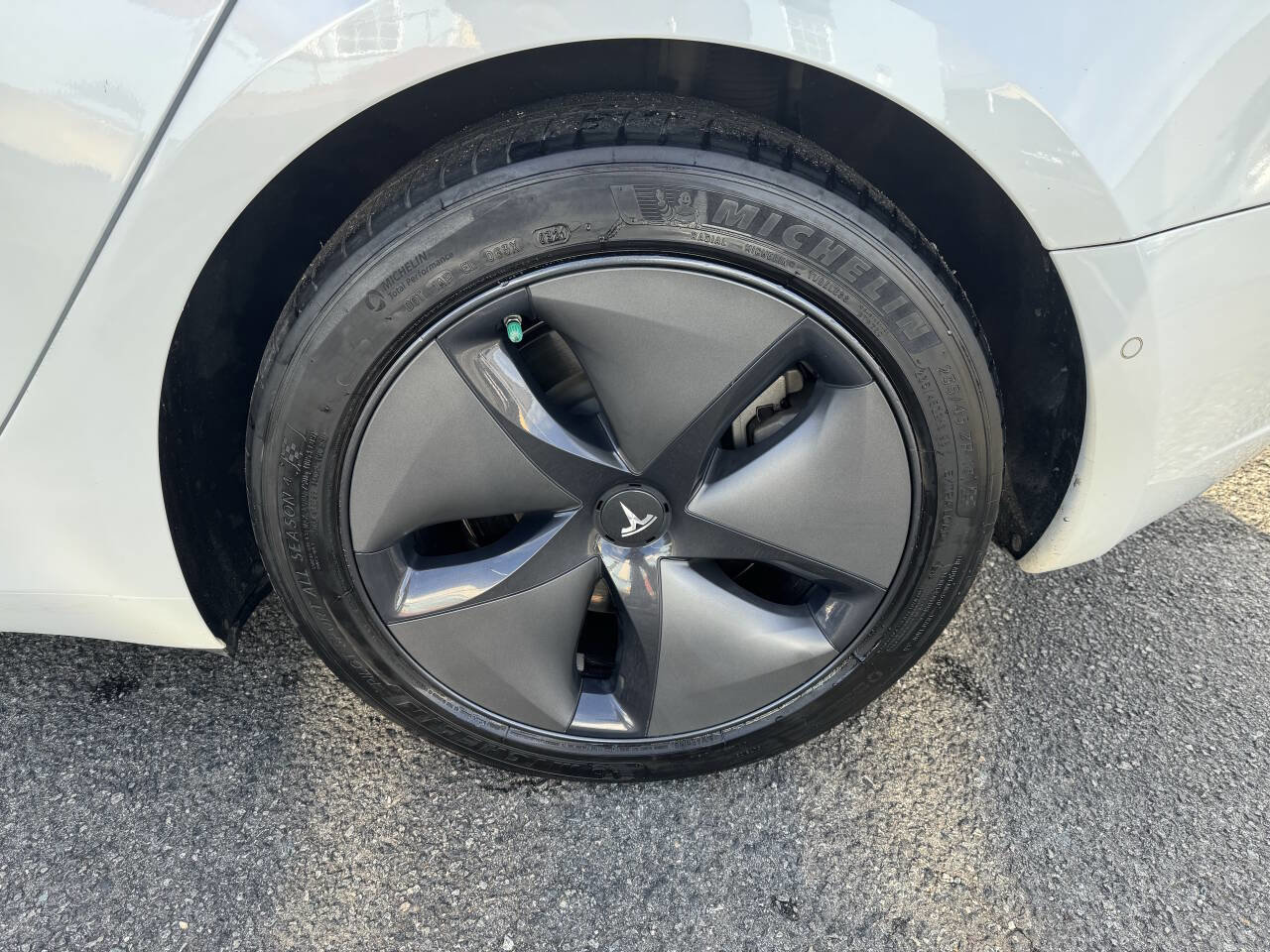 Used 2020 Tesla Model 3 Long Range image 24