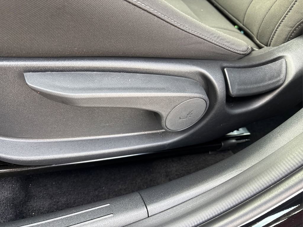 Used 2024 Hyundai Elantra SEL image 36