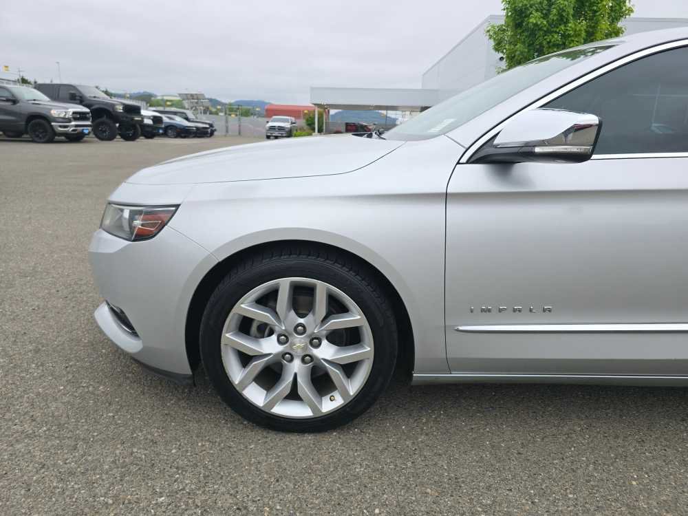 Used 2017 Chevrolet Impala Premier w/ Enhanced Convenience Package FWD image 18