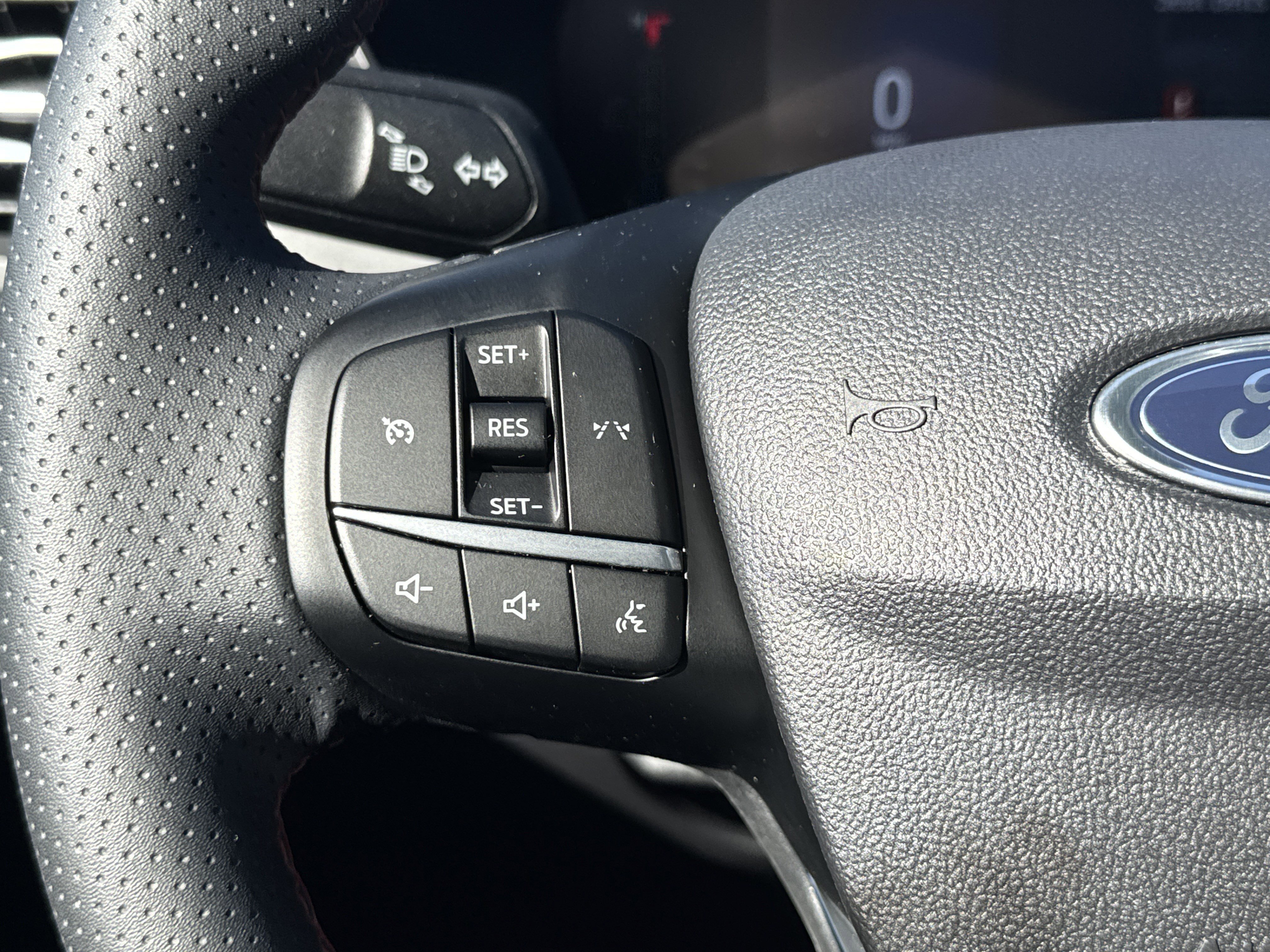 Certified 2024 Ford Escape ST-Line image 16