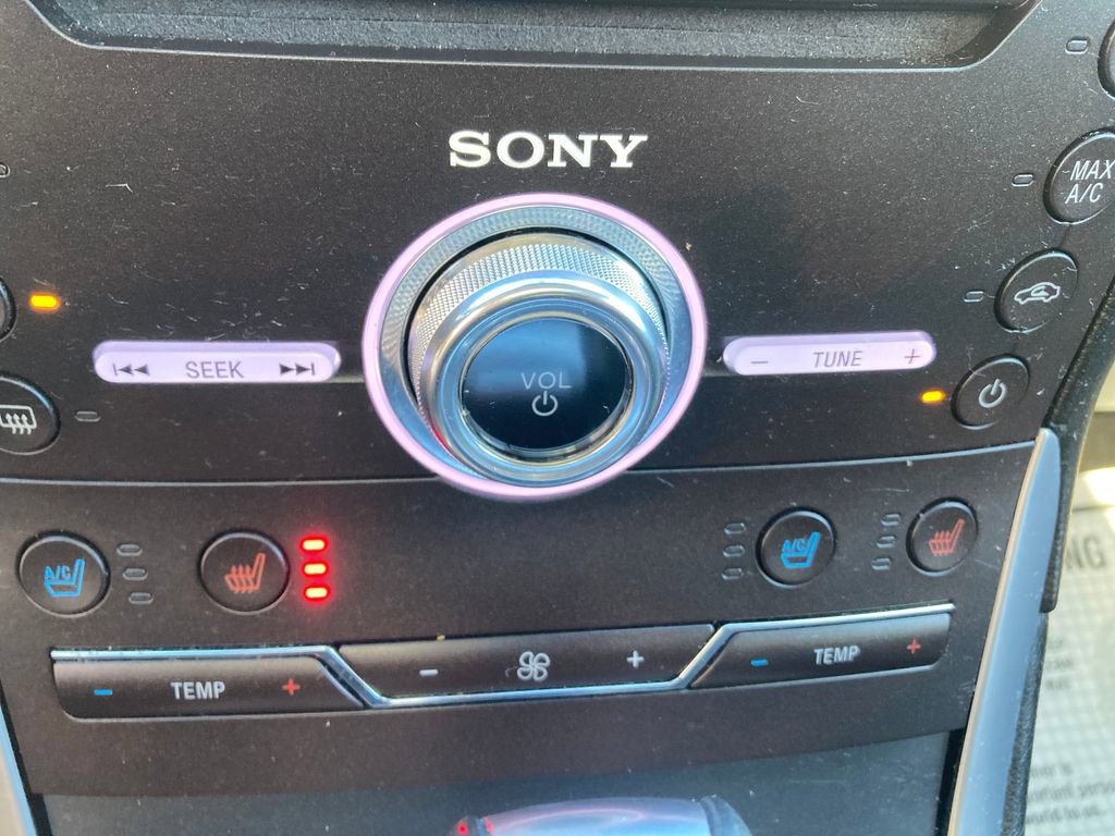 Used 2018 Ford Edge Titanium w/ Equipment Group 301A image 26