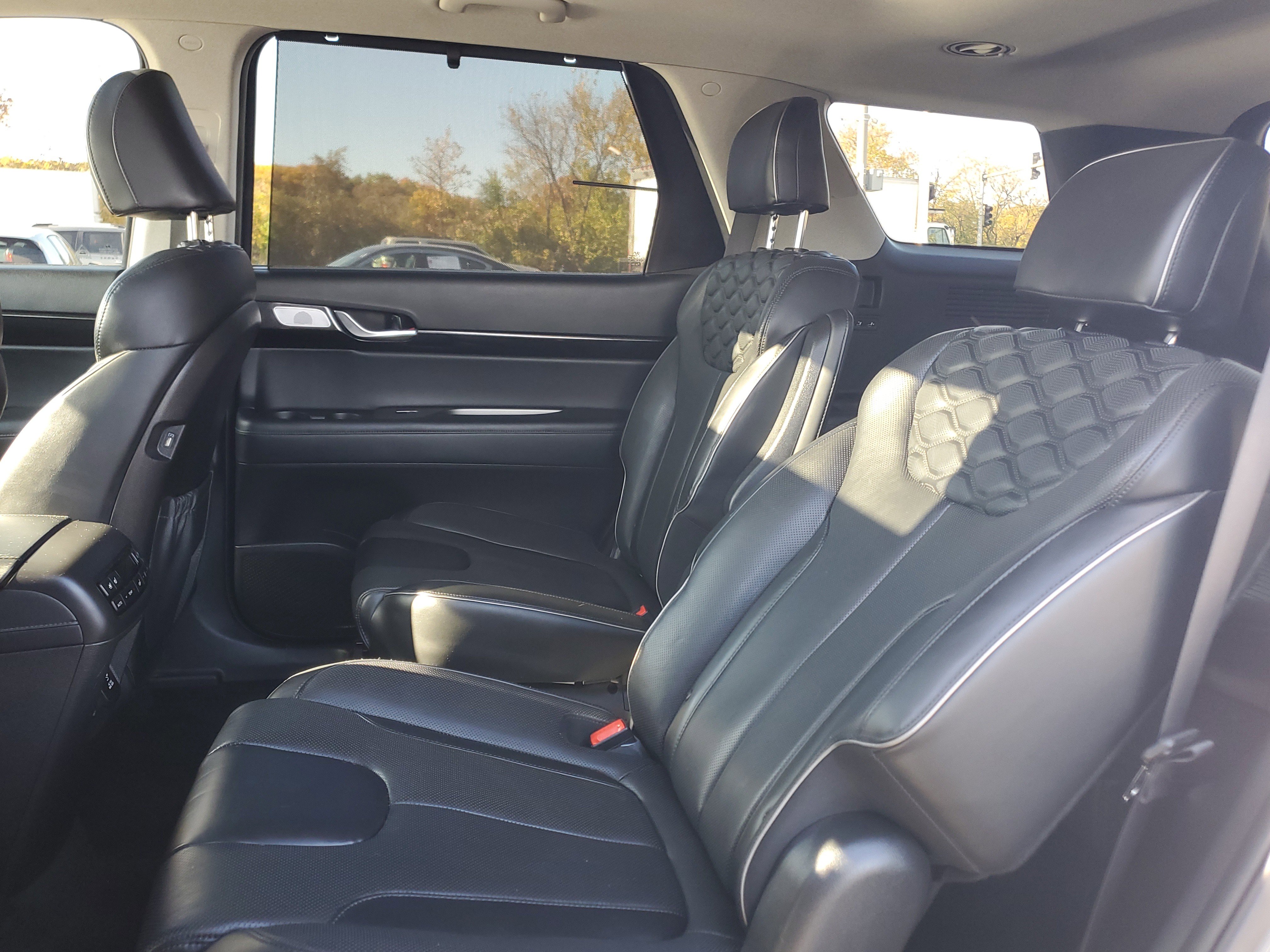 Used 2021 Hyundai Palisade Limited image 11