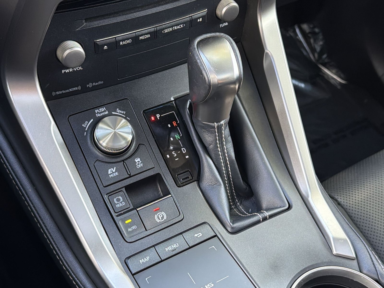 Used 2018 Lexus NX 300h AWD w/ Premium Package image 22