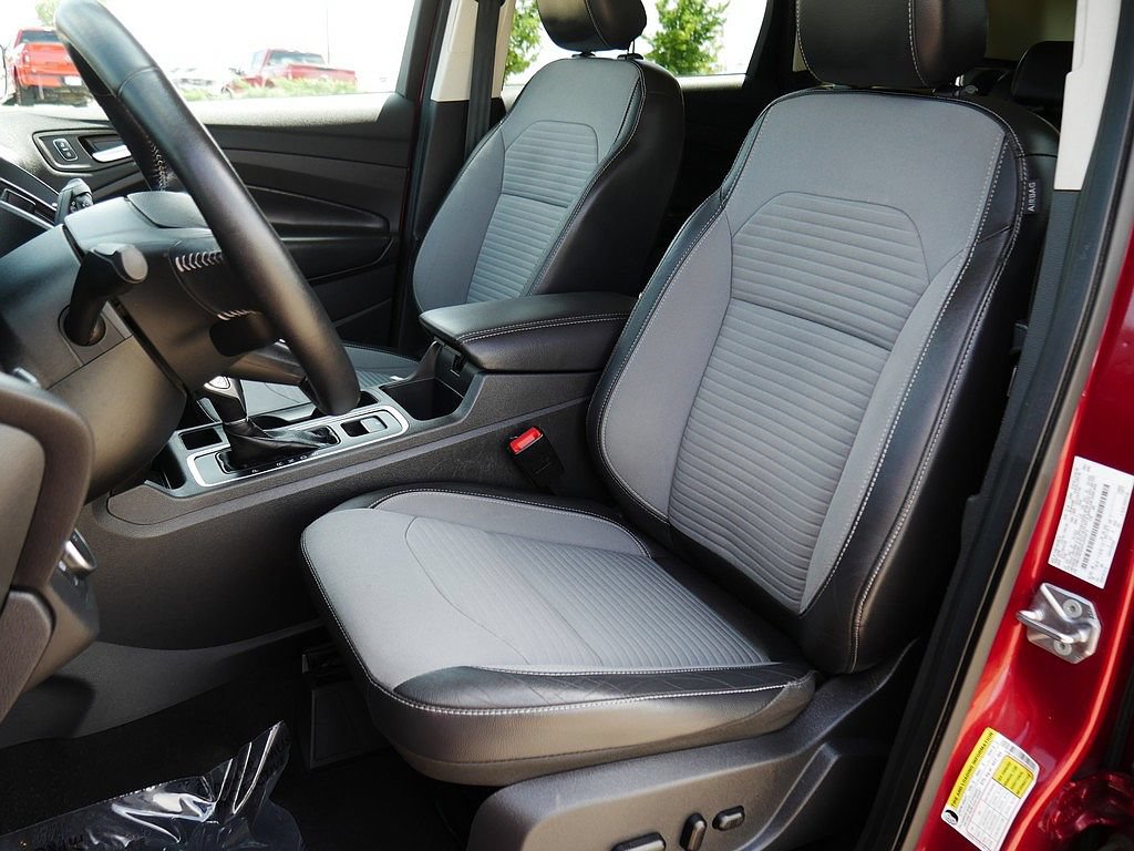 Used 2019 Ford Escape SE AWD/4WD image 15