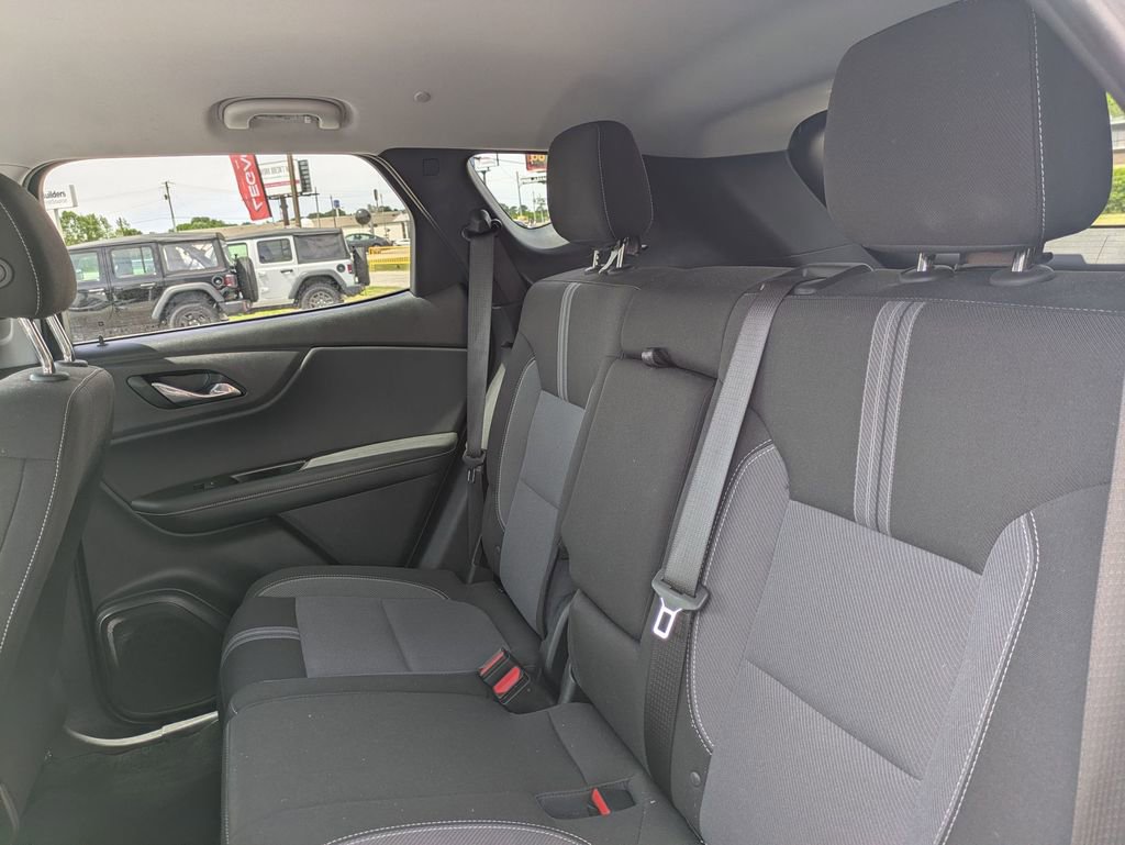 Used 2025 Chevrolet Blazer LT image 27
