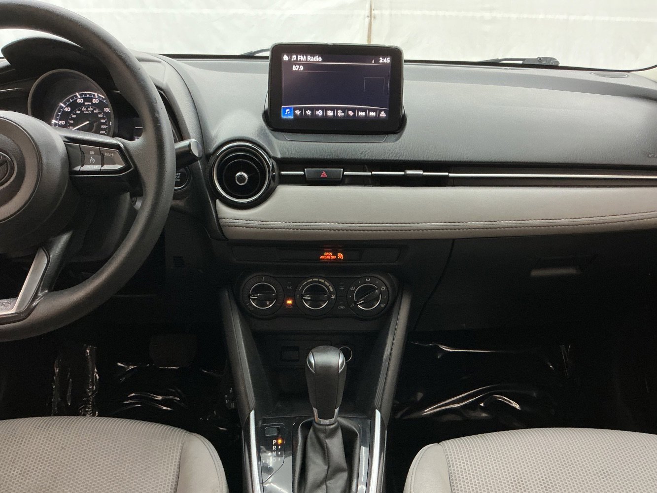 Used 2019 Toyota Yaris LE FWD image 29