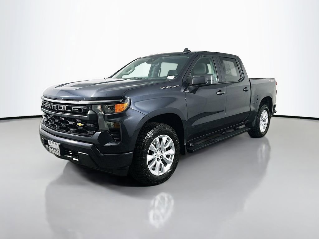 Used 2022 Chevrolet Silverado 1500 Custom image 3