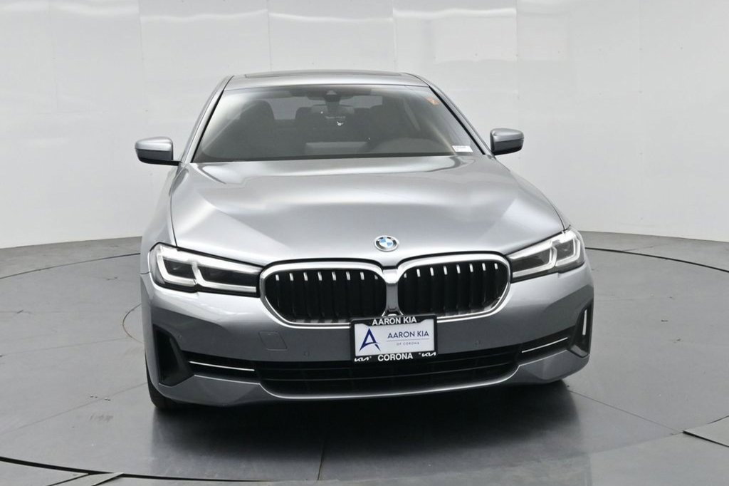 Used 2023 BMW 540i w/ Convenience Package RWD image 23